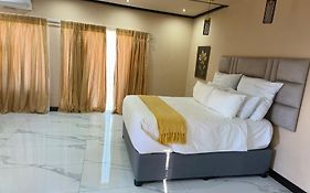 Masithandane Lodge